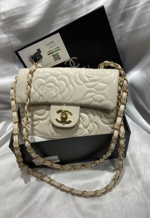 شنطة CHANEL