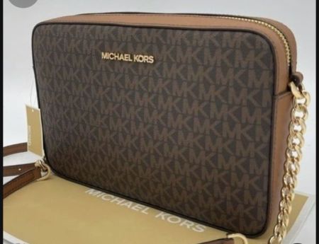 كروس MICHALE KORS