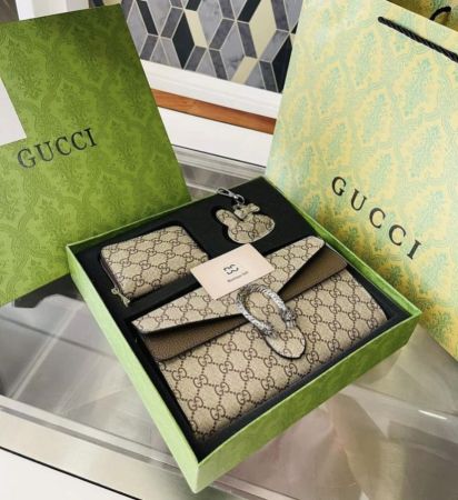 Gucci بكج