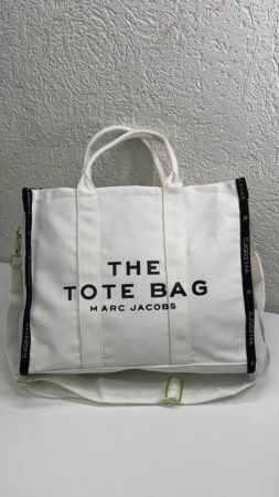 شنطة THE TOTE BAG